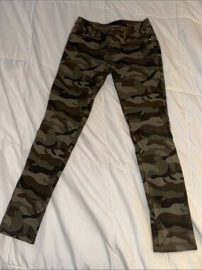 Guess Camouflage Skinny Pants - Olive & Brown